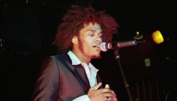 Maxwell Performs In London