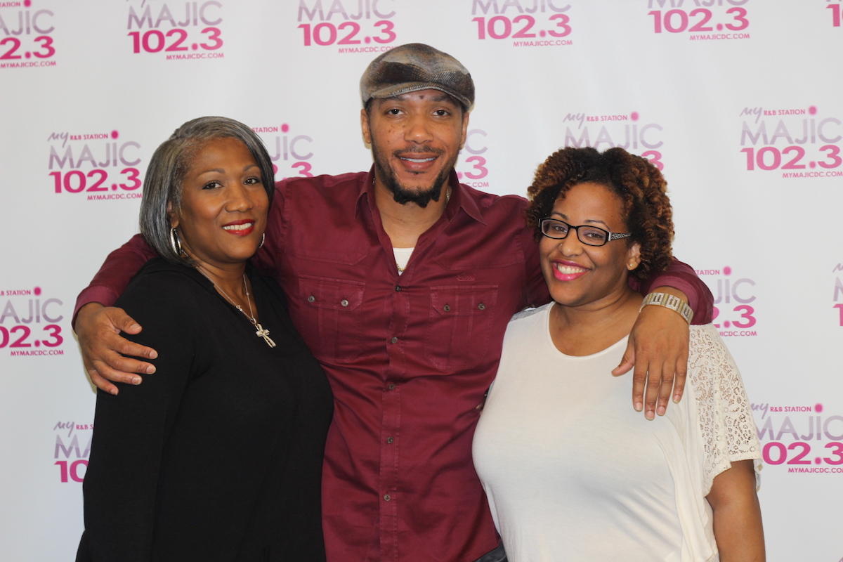 Majic 102.3 Meet & Greet with Lyfe Jennings
