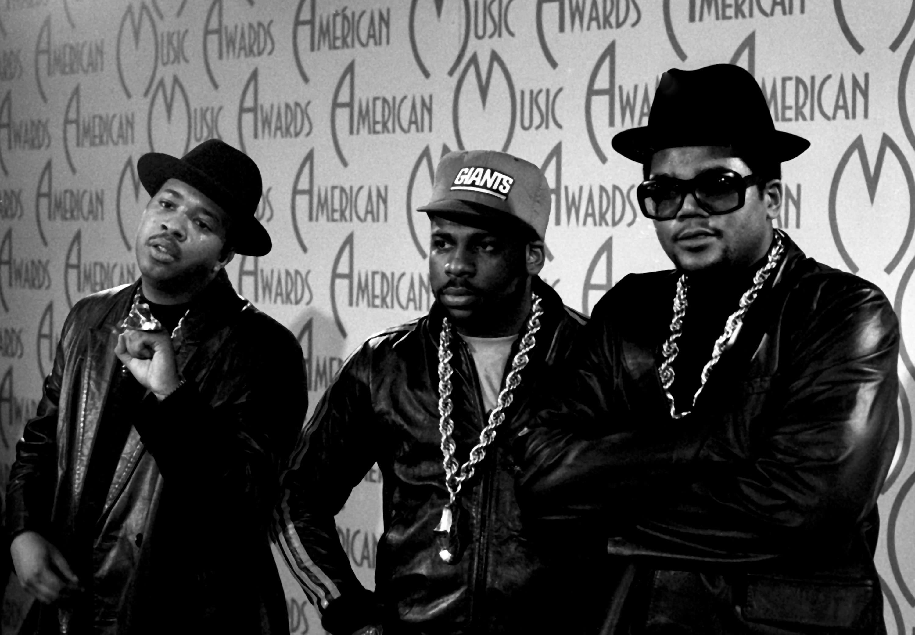 14th Annual American Music Awards